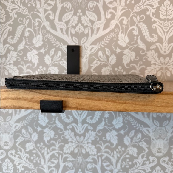 Coach Y2K Mini Signature C Tech Case Sleeve NWOT 10 1/2” L x 8 1/2” T x 1/2” D - Picture 5 of 11